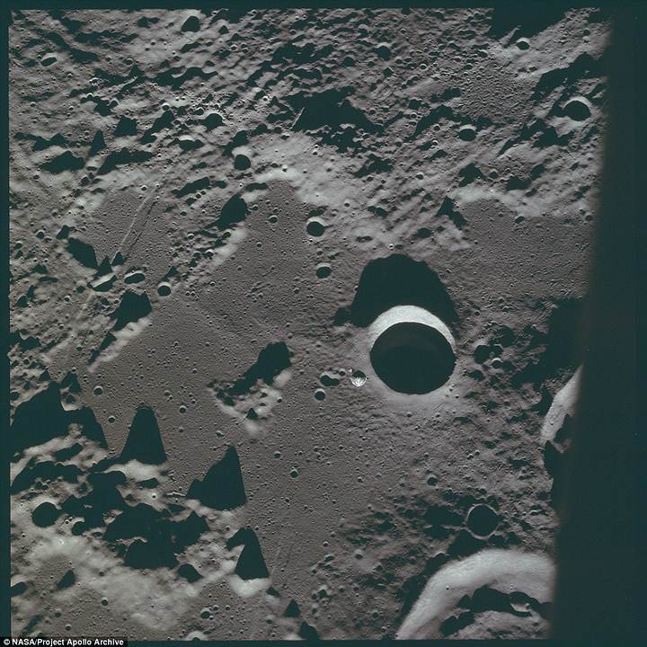 La polvorienta superficie lunar.