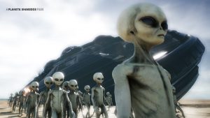 Los seres alienígenas (OVNIs) que vigilan la Antártida ¿Que buscan?